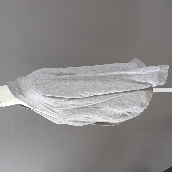 3 for $30. Open front long sleeve top - Picture 2 of 6